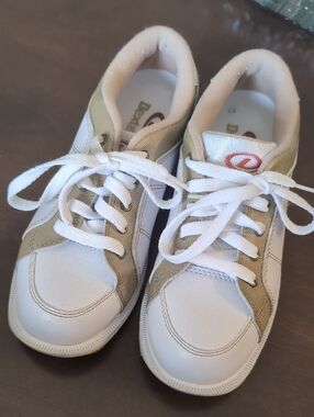 Dexter White and Tan / White Bowling Shoes